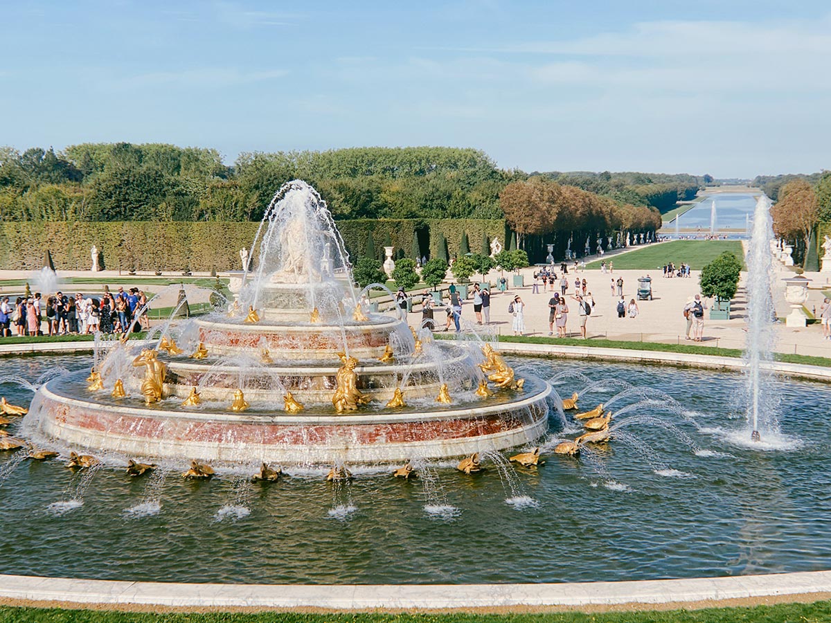 Half-day tours in Versailles.