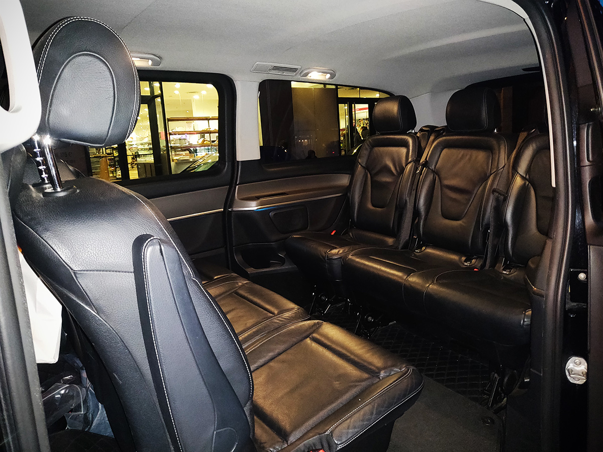 Reliable transfers in Paris.
